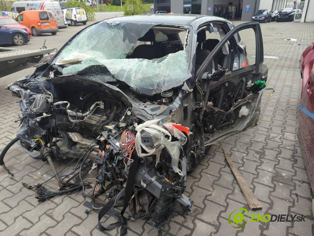 HYUNDAI i30 liftback 2023 88 kW 1.0 T-GDI 998 KAROSERIA ČTVRŤÁK blatník zadní část levý pravý práh střecha PODŁUŻNICA levý pravý