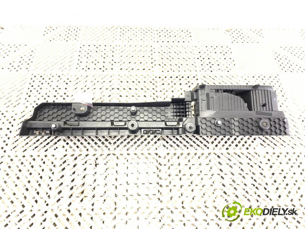 BMW G21 Kombi 2021 190 kW 330 i 1998 Clona kufra ľavá strana 7450721
