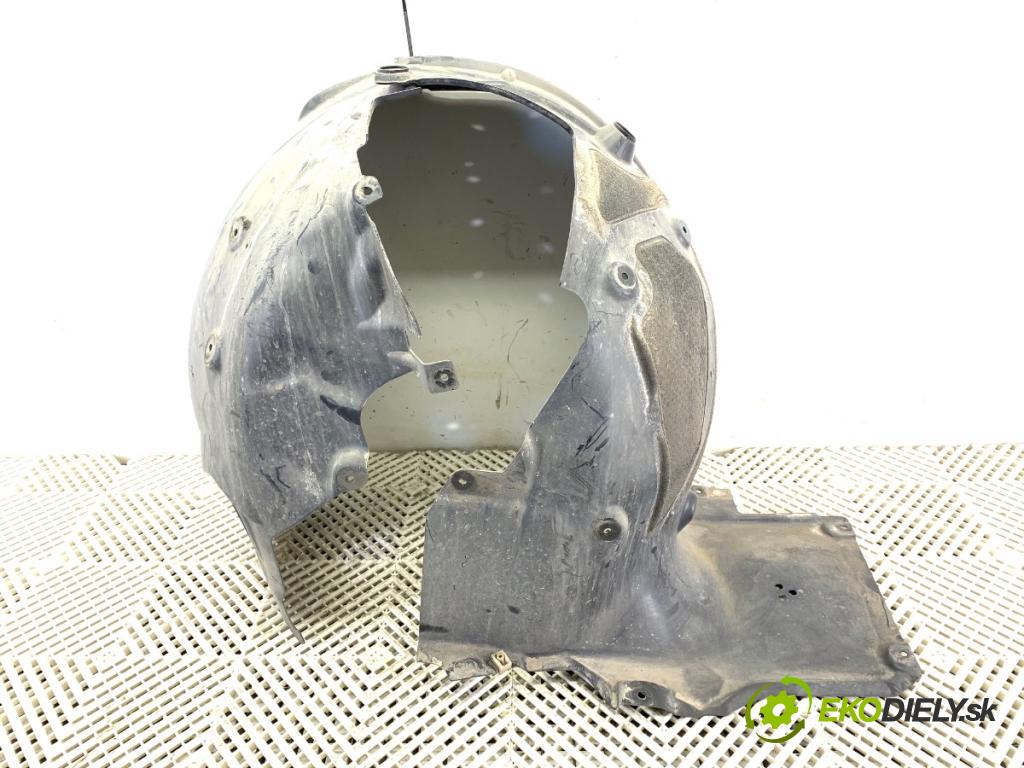 BMW G21 Kombi 2021 190 kW 330 i 1998 podblatník pravý přední část 7315730