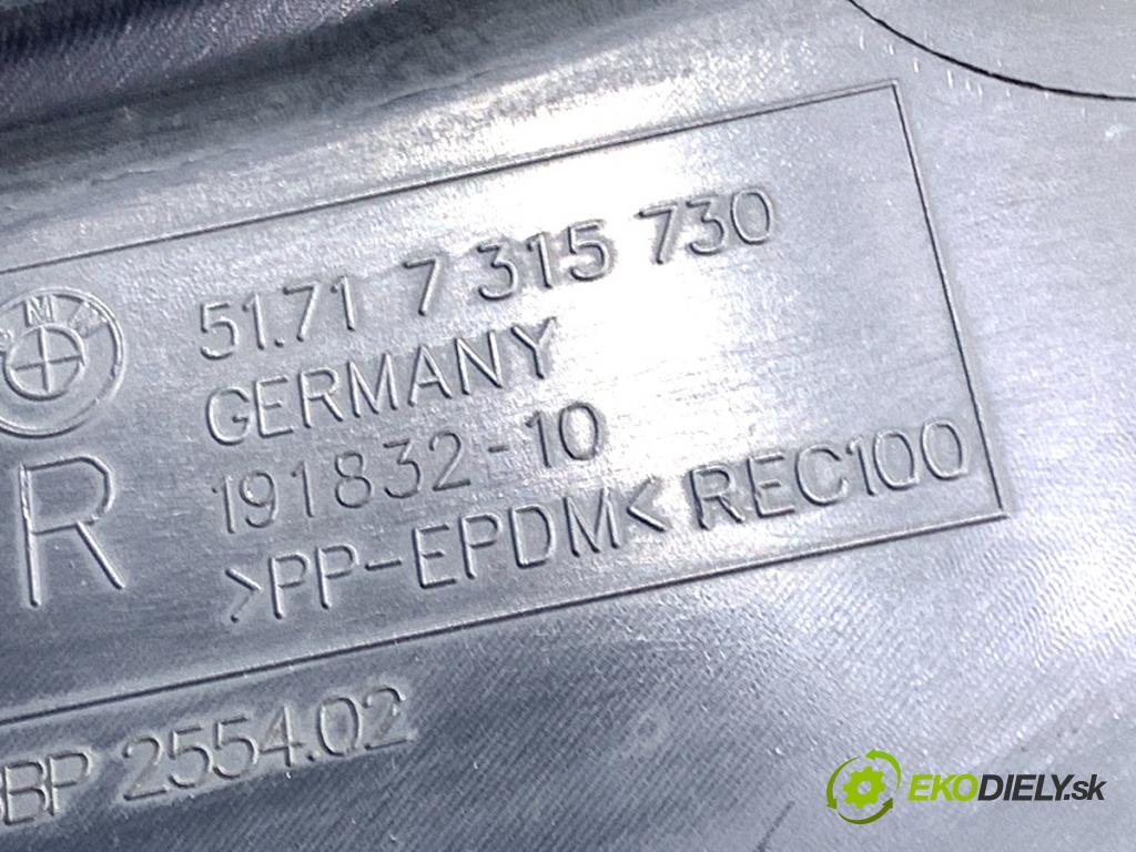 BMW G21 Kombi 2021 190 kW 330 i 1998 podblatník pravý přední část 7315730