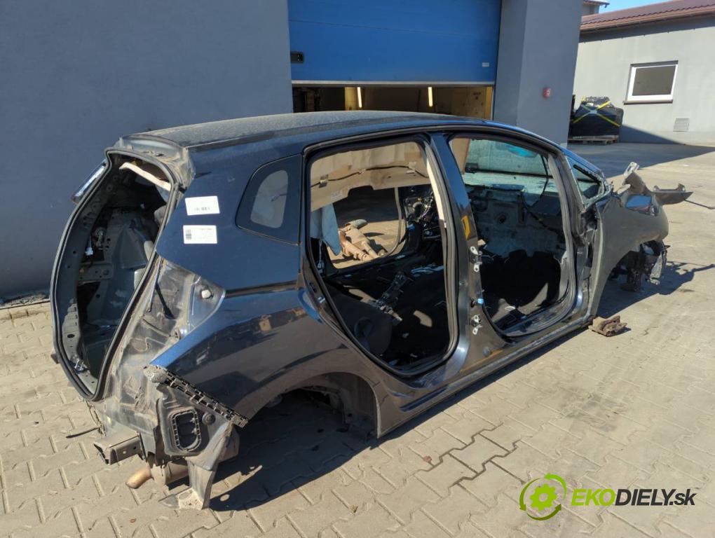 HONDA JAZZ IV liftback 2018 75 kW 1.3 1318 KAROSERIA ČTVRŤÁK blatník zadní část levý pravý práh střecha PODŁUŻNICA levý pravý 