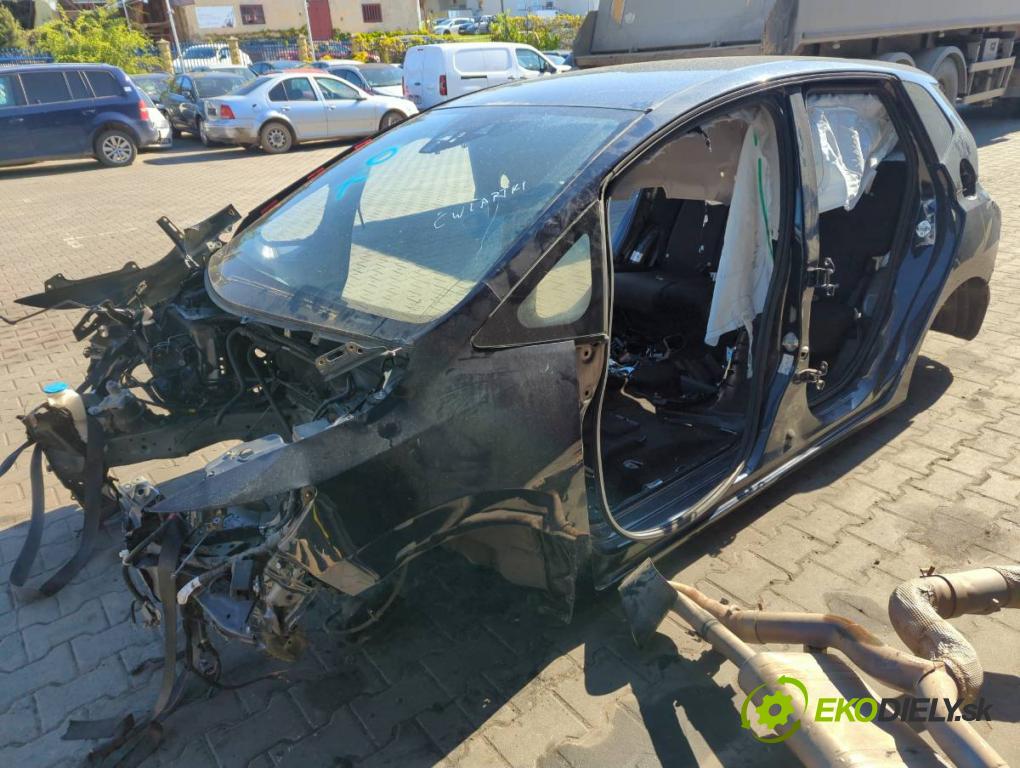 HONDA JAZZ IV liftback 2018 75 kW 1.3 1318 KAROSERIA ČTVRŤÁK blatník zadní část levý pravý práh střecha PODŁUŻNICA levý pravý