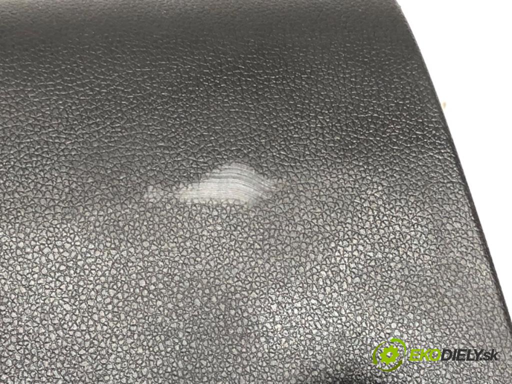 HONDA JAZZ IV liftback 2018 75 kW 1.3 1318 Priehradka, kastlík spolujazdca  (Priehradka (kastlík))