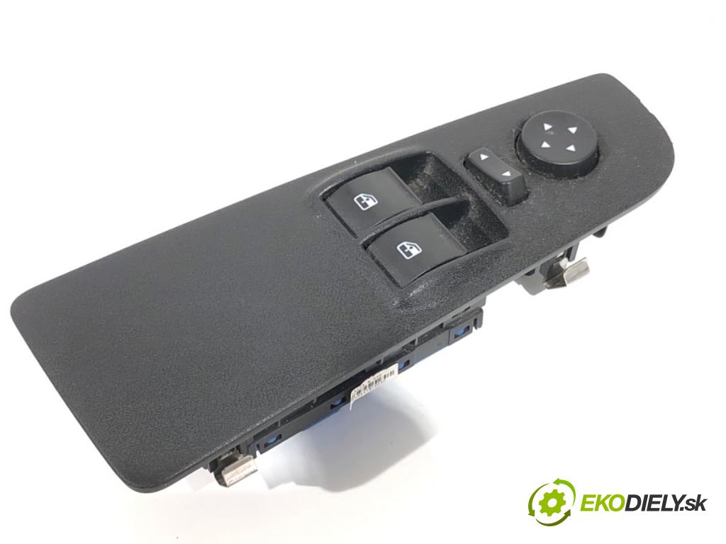 FIAT GRANDE PUNTO liftback 2008 57 kW 1.4 (199AXB11, 199AXB1A, 199BXB1A, 199AXL1A) 1368 Prepínač okien 735423371 (Prepínacie páčky pod volantom)