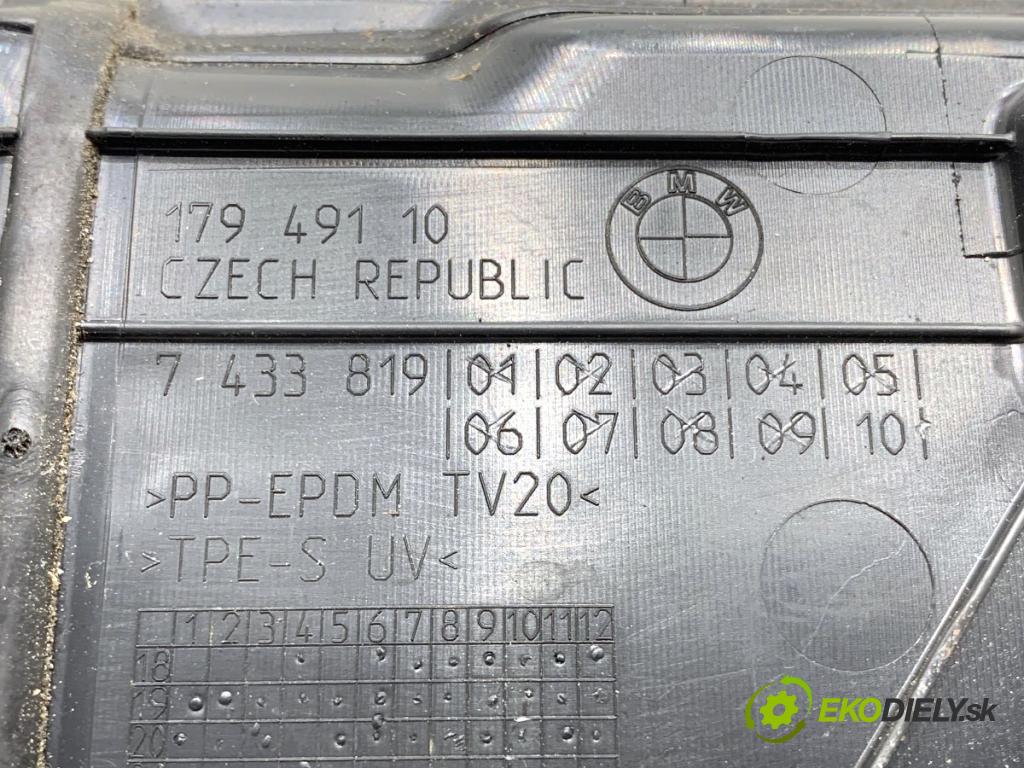 BMW G21 Kombi 2021 190 kW 330 i 1998 odhlučnění blatníka přední část levé 7433819