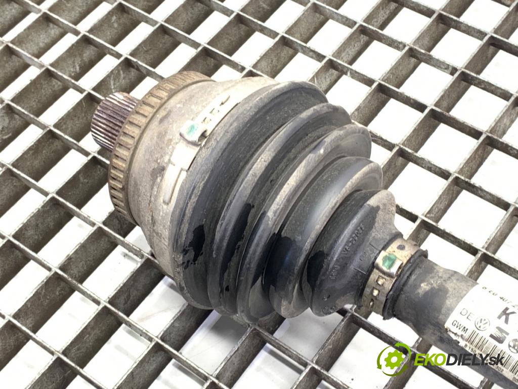 AUDI A4 B6 Kombi 2002 96 kW 1.9 TDI 1896 Poloos pravy predný 8E0407272S