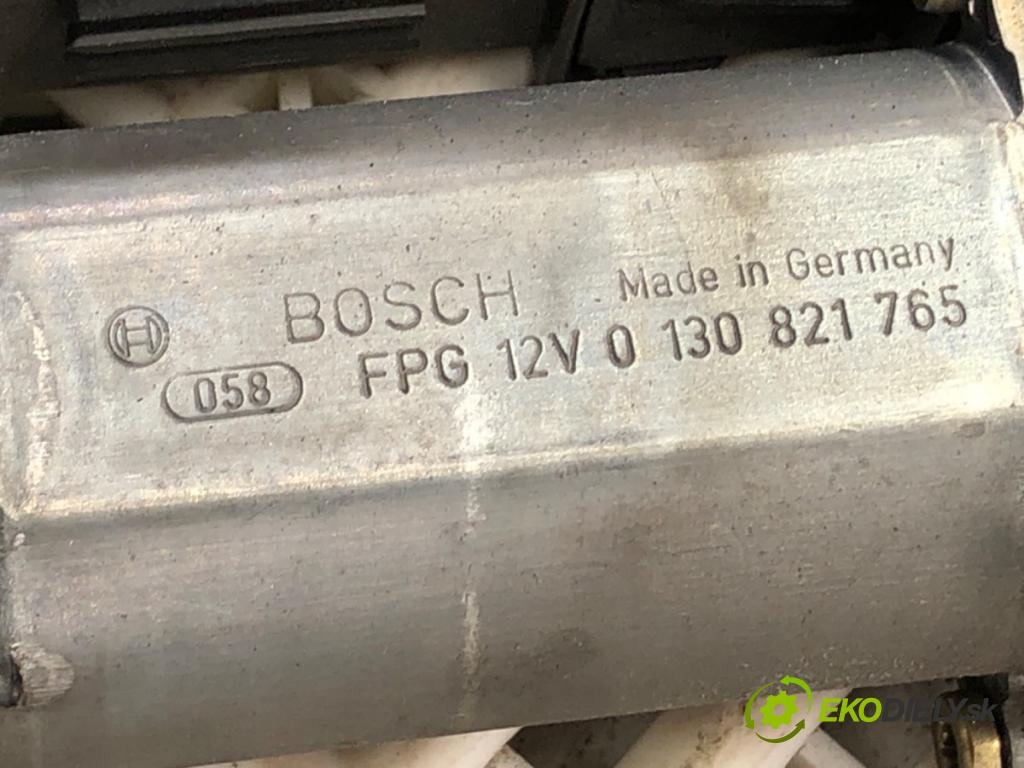 AUDI A4 B6 Kombi 2002 96 kW 1.9 TDI 1896 mechanismus okna levý přední část 8E1959801 0130821765