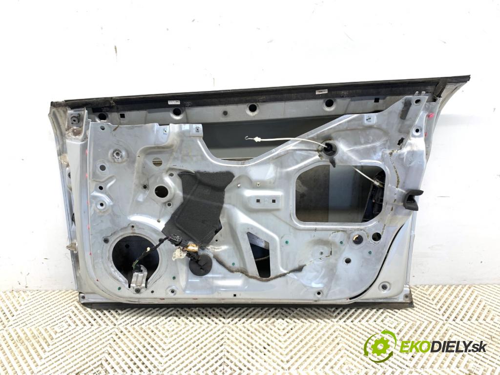 AUDI A4 B6 Kombi 2002 96 kW 1.9 TDI 1896 dveře pravý přední část