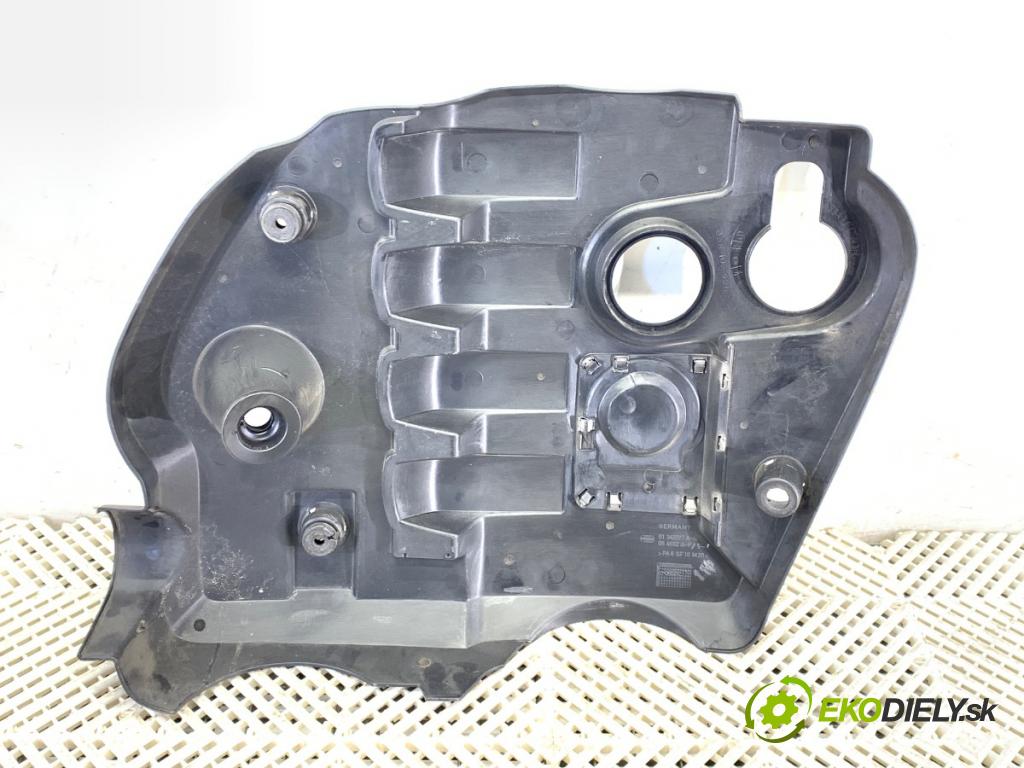 AUDI A4 B6 Kombi 2002 96 kW 1.9 TDI 1896 Kryt Motor  (Kryt motora)