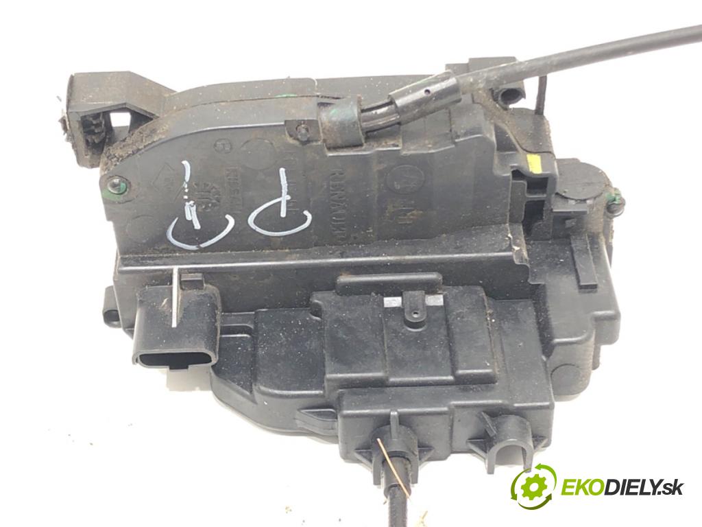 RENAULT MEGANE III nadwozie zamknięte / kombi 2012 81 kW 1.5 dCi 1461 zámok dveře pravý přední část 805020001R
