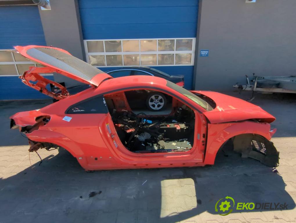 AUDI TT 8S coupe 2018 294 kW 2.5 RS quattro 2480 KAROSERIA ČTVRŤÁK blatník zadní část levý pravý práh střecha PODŁUŻNICA levý pravý 