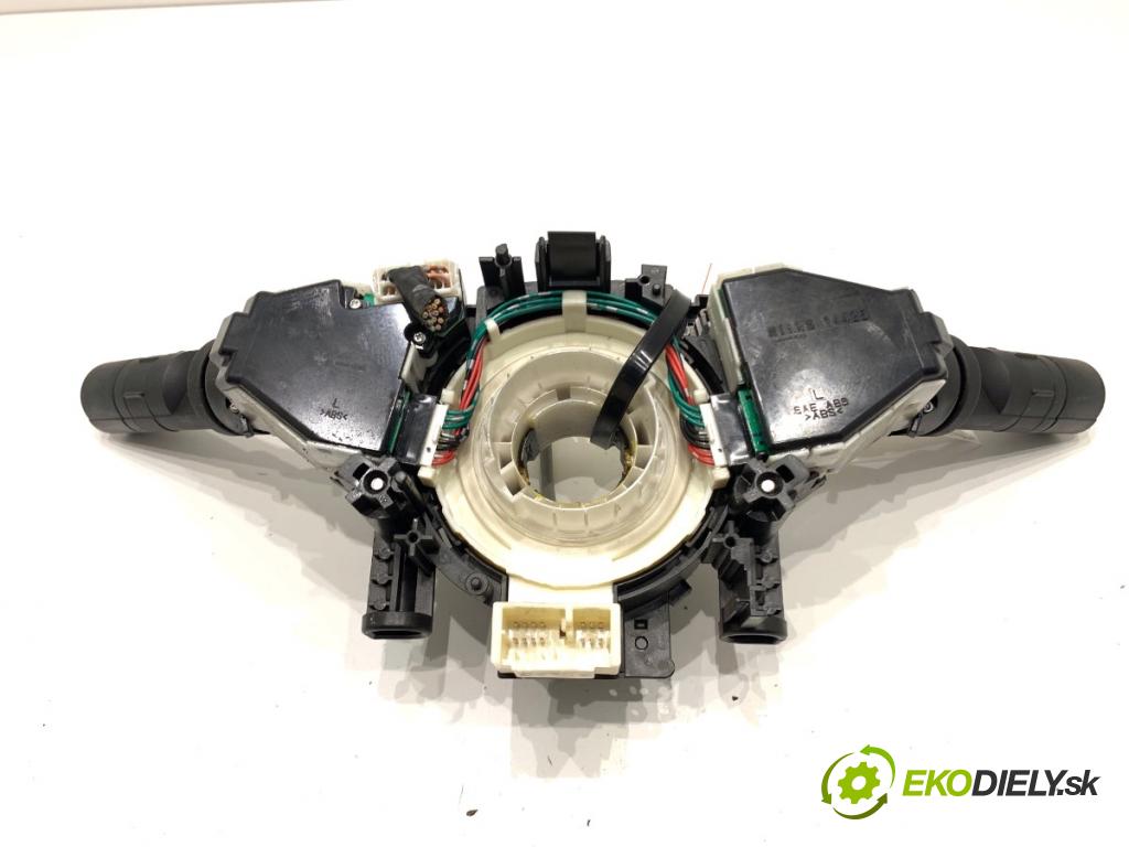 NISSAN QASHQAI J10 SUV 2012 86 kW 1.6 LPG 1598 Prepínač kombinovaný 25560BT23A (Prepínacie páčky pod volantom)