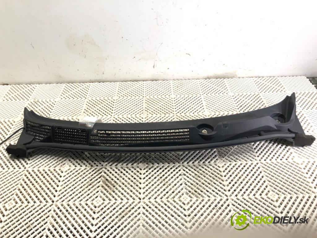 NISSAN QASHQAI J10 SUV 2012 86 kW 1.6 LPG 1598 Torpédo, plast pod čelné okno 66862JD900 (Torpédo (plast pod čelným sklom))