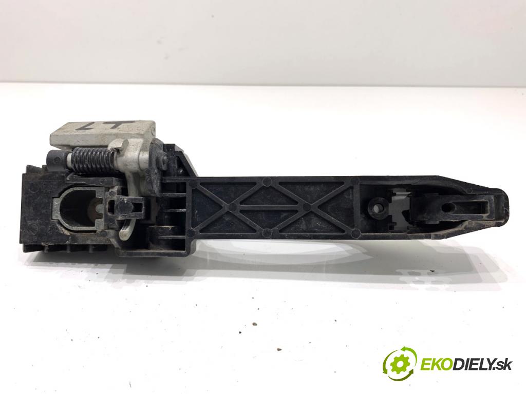 NISSAN QASHQAI J10 SUV 2012 86 kW 1.6 LPG 1598 Kľučka vonkajšia ľavy zad