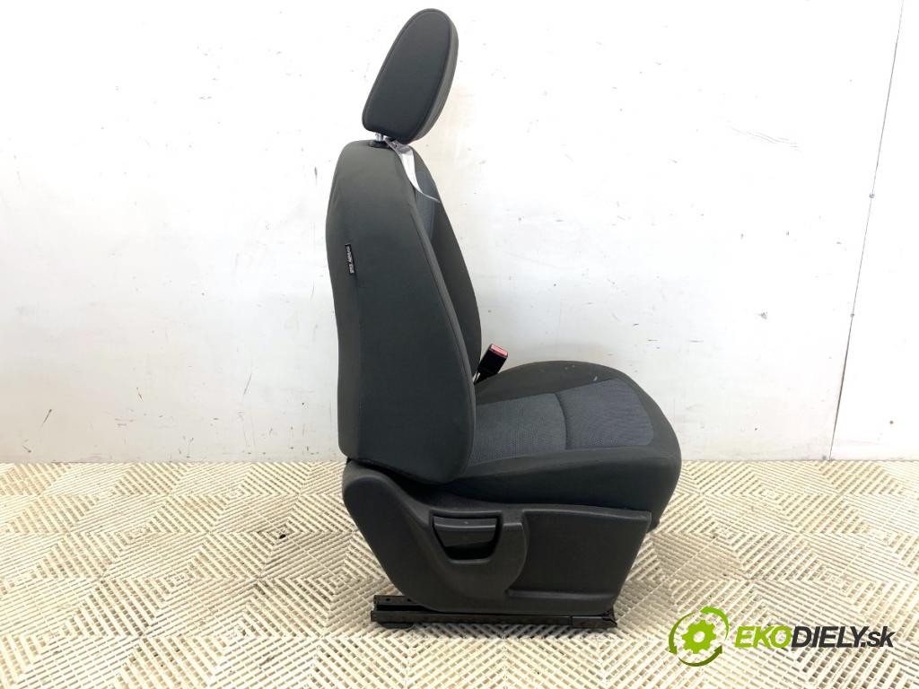 NISSAN QASHQAI J10 SUV 2012 86 kW 1.6 LPG 1598 Sedadlo pravy predný