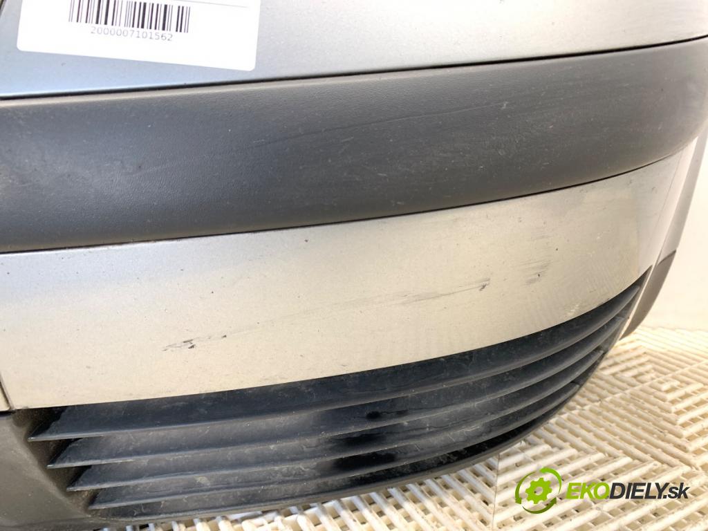 VW PASSAT B5 FL Kombi 2001 96 kW 1.9 TDI 1896 nárazník přední část  (Ostatné)