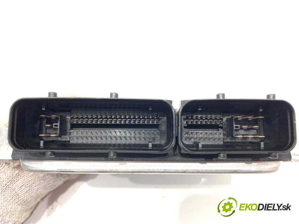 VW PASSAT B5 FL Kombi 2001 96 kW 1.9 TDI 1896 riadiaca jednotka Motor 038906019EP (Riadiaca jednotka)
