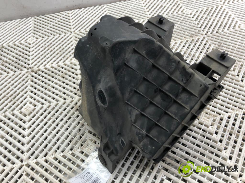 VW PASSAT B5 FL Kombi 2001 96 kW 1.9 TDI 1896 Obal filtra vzduchu 058133843 (Obal filtra vzduchu)