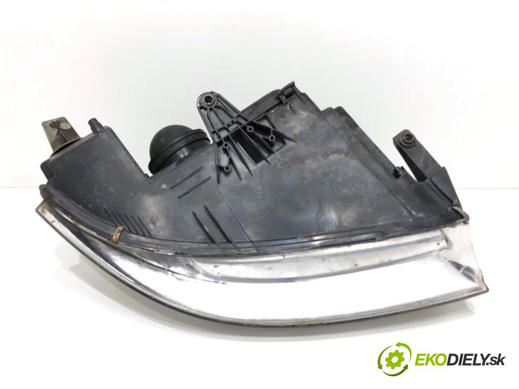 VW PASSAT B5 FL Kombi 2001 96 kW 1.9 TDI 1896 světlomet levý přední část