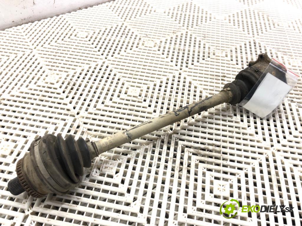 VW PASSAT B5 FL Kombi 2001 96 kW 1.9 TDI 1896 Poloos pravy predný 8D0407272EL