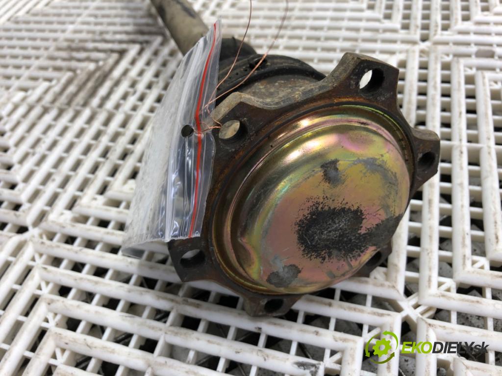 VW PASSAT B5 FL Kombi 2001 96 kW 1.9 TDI 1896 Poloos pravy predný 8D0407272EL
