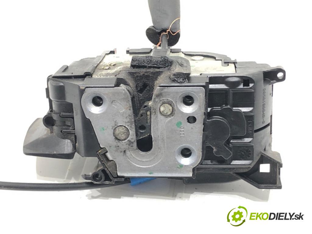 RENAULT LAGUNA III Kombi 2010 110 kW 2.0 dCi (KT01, KT08, KT09, KT0K, KT12, KT1D, KT1W) 1995 zámok dveře levý přední část 805010004R