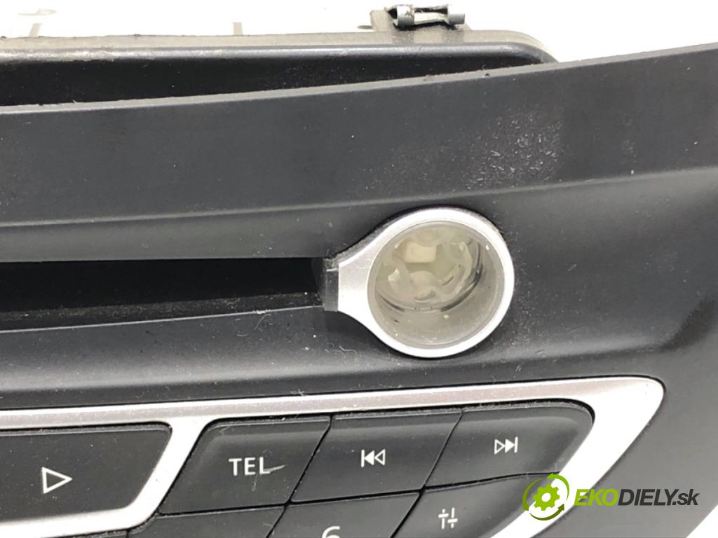 RENAULT LAGUNA III Kombi 2010 110 kW 2.0 dCi (KT01, KT08, KT09, KT0K, KT12, KT1D, KT1W) 1995 RADIO 281156980R (Audio zariadenie)