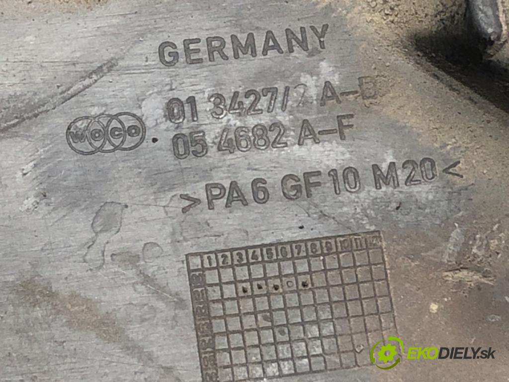 VW PASSAT B5 FL Kombi 2001 96 kW 1.9 TDI 1896 Kryt Motor  (Kryt motora)