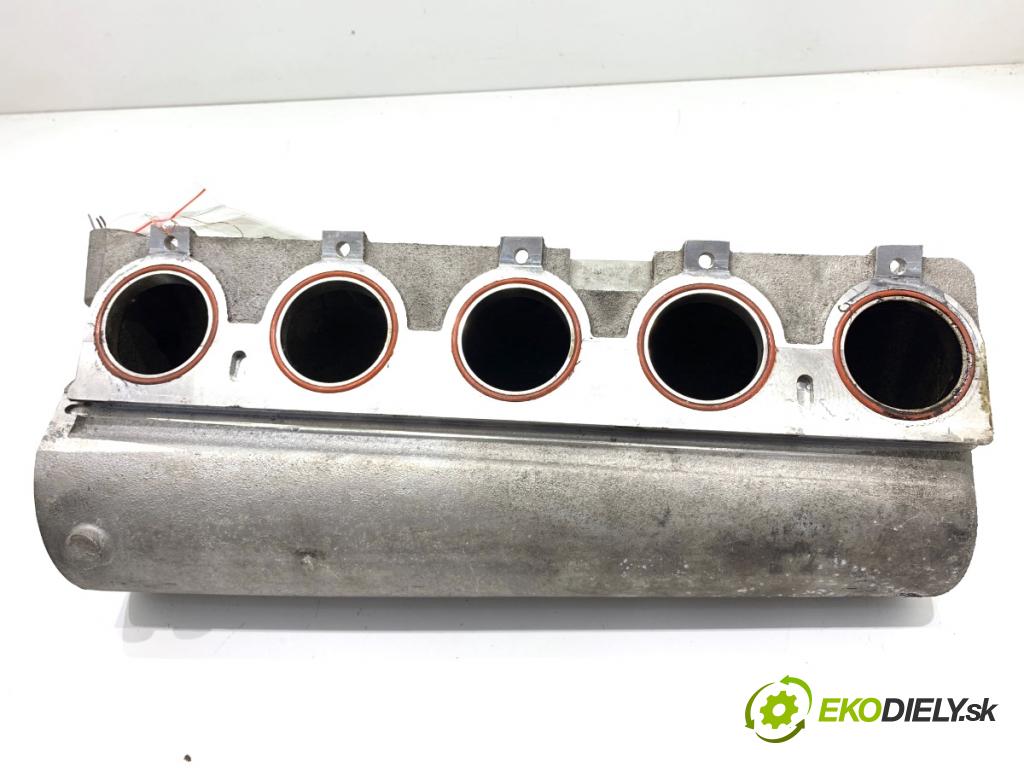 AUDI TT 8S coupe 2018 294 kW 2.5 RS quattro 2480 Potrubie sacie, sanie  (Sacie potrubie)