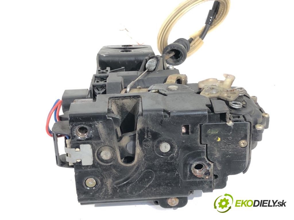SEAT TOLEDO II sedan 2001 55 kW 1.4 16V 1390 zámok dveře pravý přední část 
