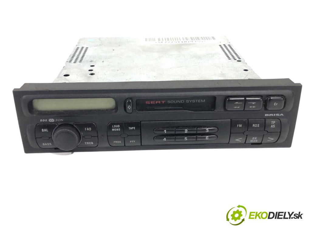 SEAT TOLEDO II sedan 2001 55 kW 1.4 16V 1390 RADIO 1M0035152C (Audio zariadenie)