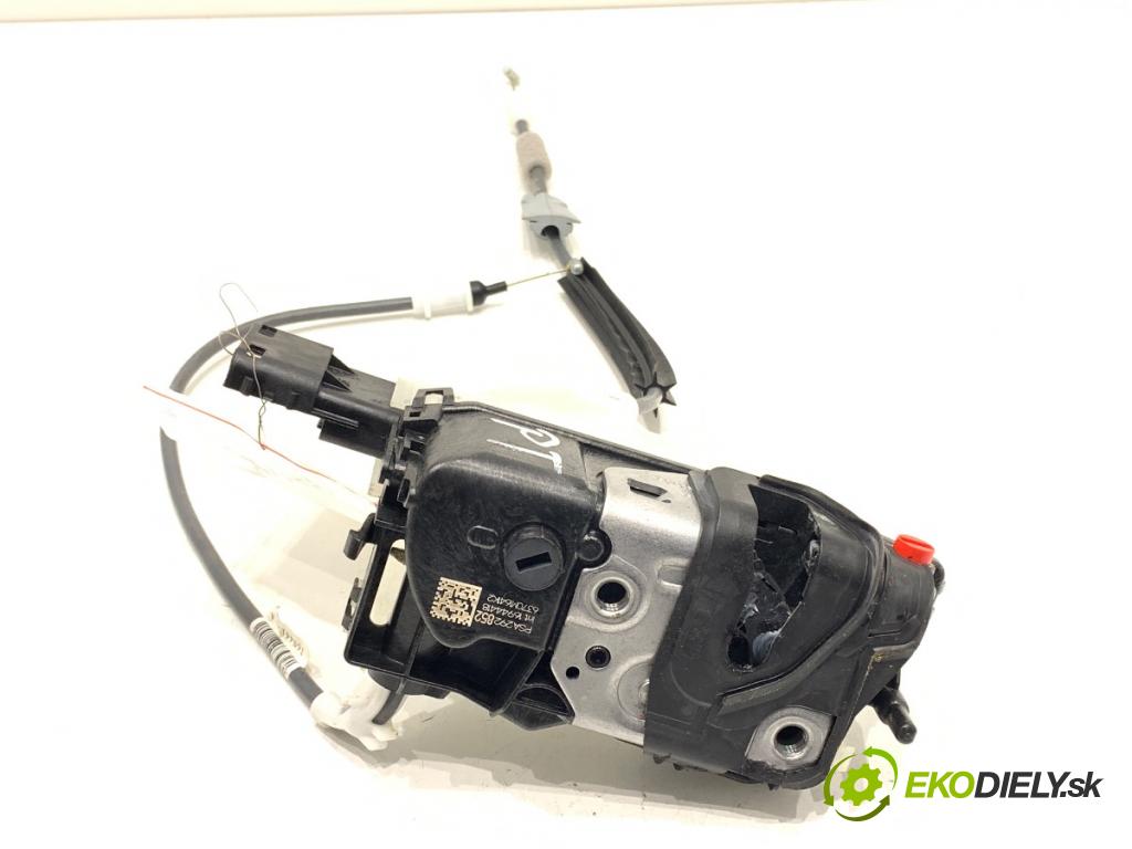 OPEL CORSA F liftback 2020 55 kW 1.2 (68) 1199 zámok dveře pravý zadní část 292852