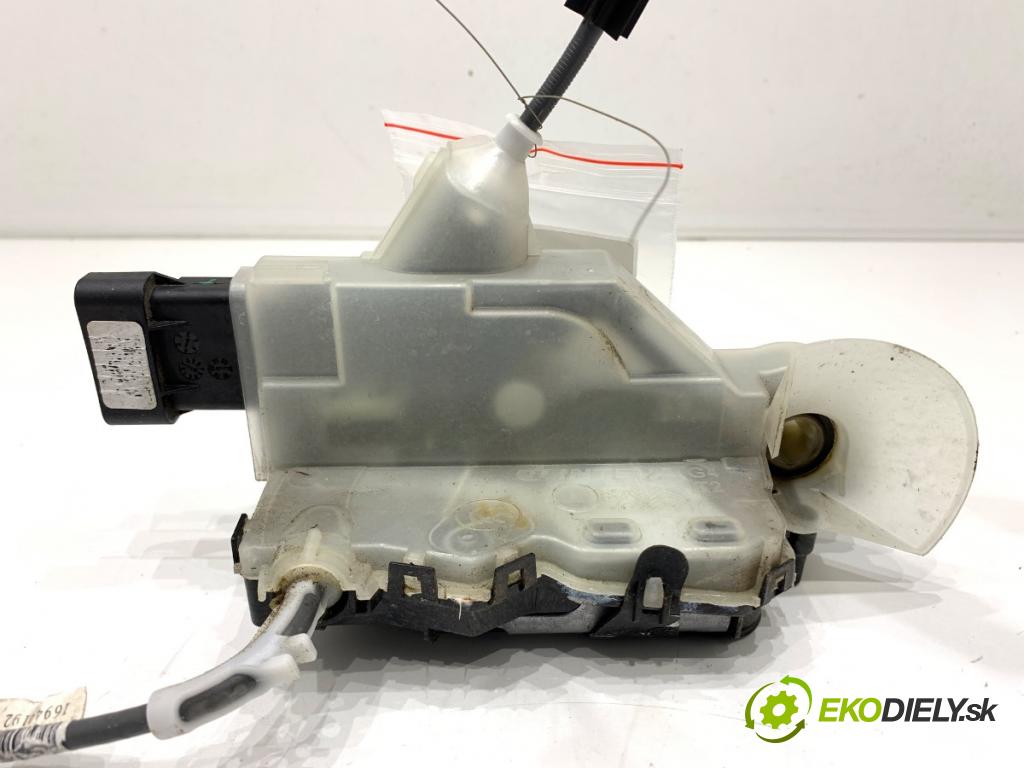 OPEL CORSA F liftback 2020 55 kW 1.2 (68) 1199 zámok dveře levý přední část 292850