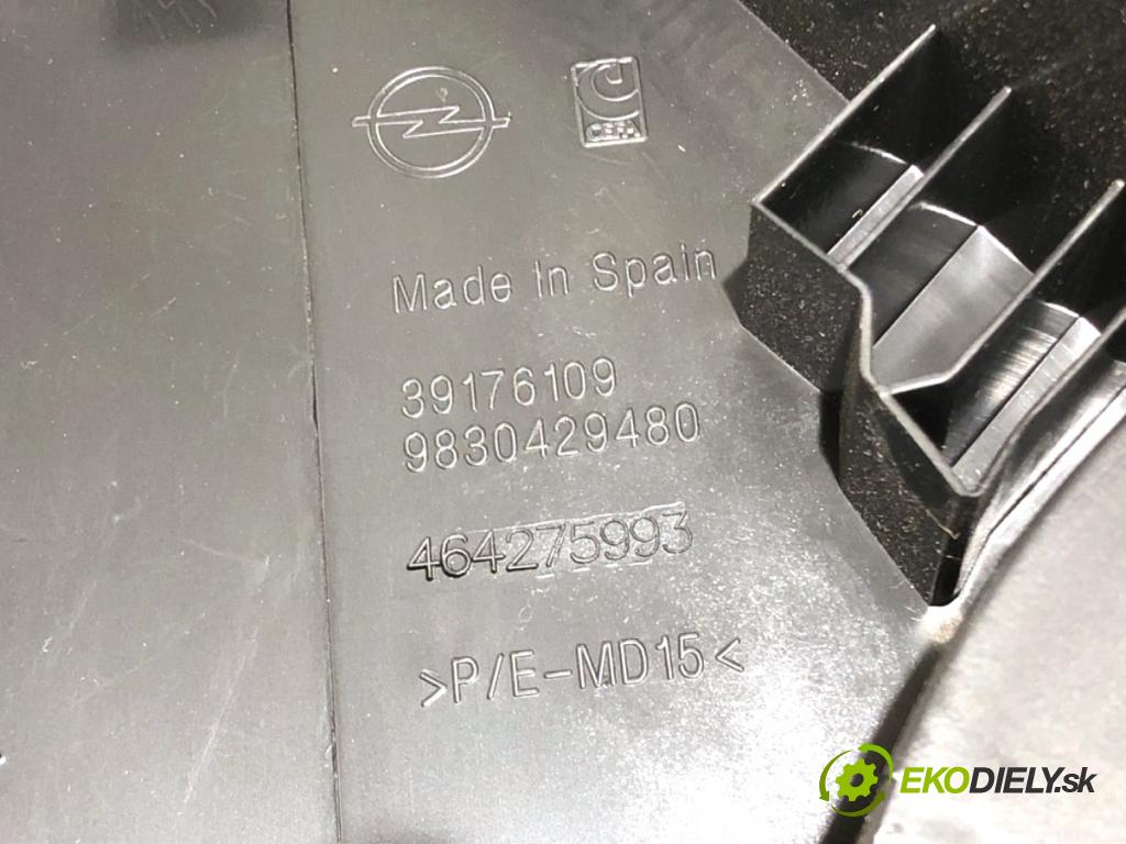 OPEL CORSA F liftback 2020 55 kW 1.2 (68) 1199 Priehradka, kastlík spolujazdca  (Priehradka (kastlík))