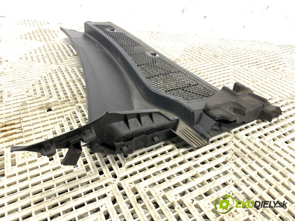 OPEL CORSA F liftback 2020 55 kW 1.2 (68) 1199 torpédo plast pod čelní okno pravé 9820794480