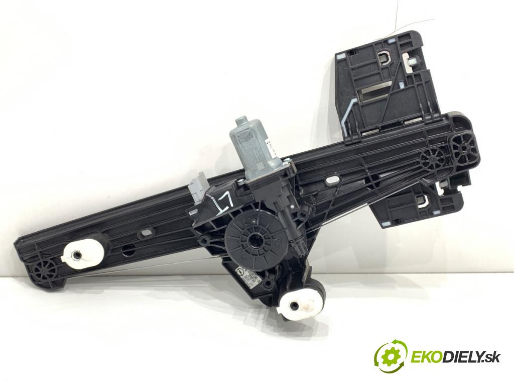 OPEL CORSA F liftback 2020 55 kW 1.2 (68) 1199 mechanismus okna levý zadní část 9829045980