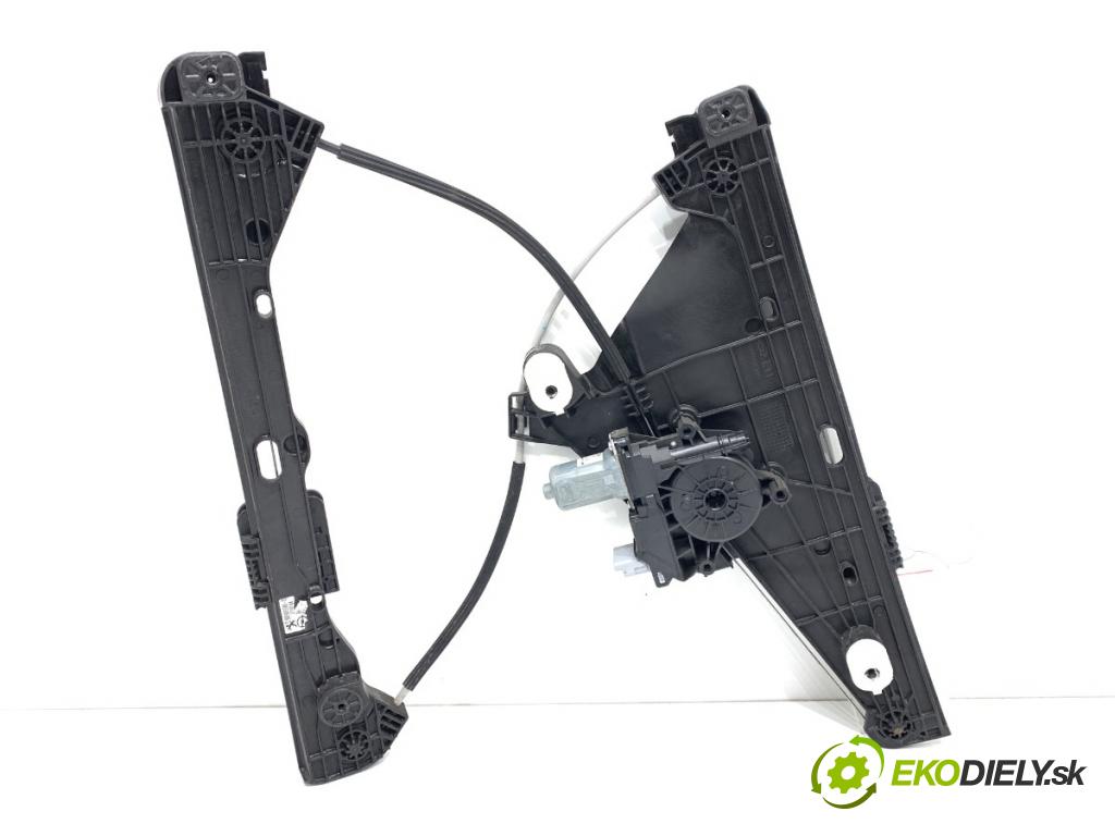 OPEL CORSA F liftback 2020 55 kW 1.2 (68) 1199 mechanismus okna levý přední část 9829043680