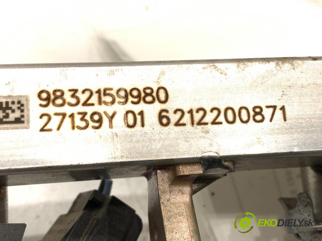 OPEL CORSA F liftback 2020 55 kW 1.2 (68) 1199 Lišta vstrekovacia 9832159980 (Vstrekovacia lišta)