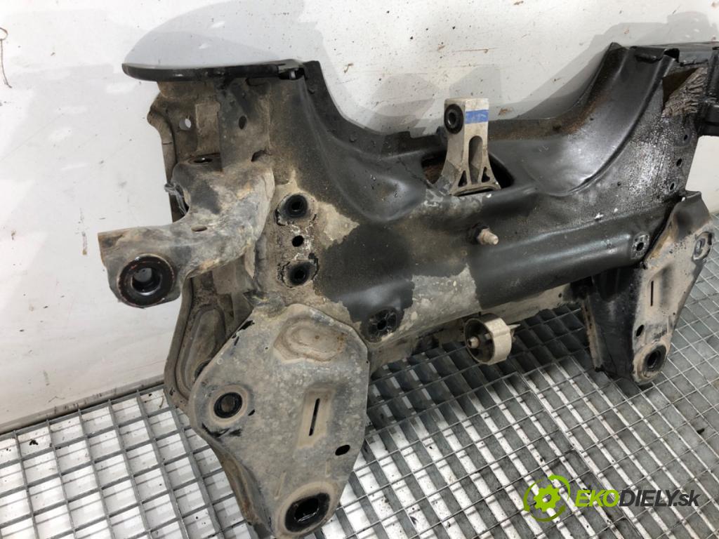 OPEL CORSA F liftback 2020 55 kW 1.2 (68) 1199 Výstuha pod Motor  (Výstuhy predné)