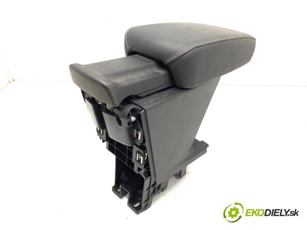 OPEL CORSA F liftback 2020 55 kW 1.2 (68) 1199 Lakťová opierka 39196827 (Lakťová opierka)