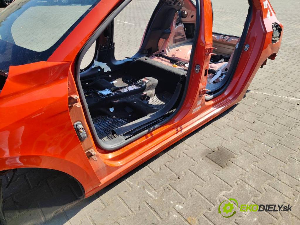 OPEL CORSA F liftback 2020 55 kW 1.2 (68) 1199 KAROSERIA ČTVRŤÁK blatník zadní část levý pravý levý práh střecha