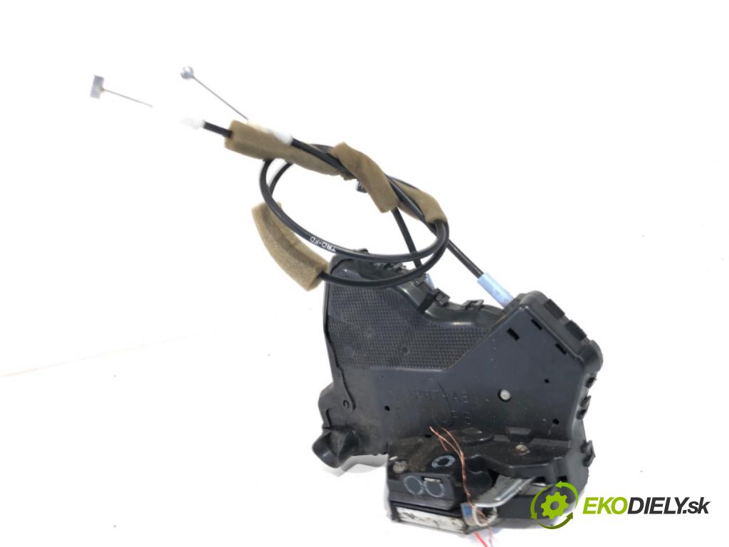 HONDA CIVIC IX sedan 2013 104 kW 1.8 (FB2) 1799 zámok dveře pravý přední část 