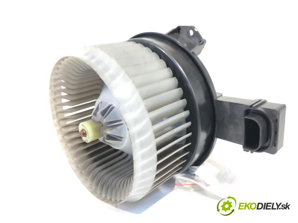 HONDA CIVIC IX sedan 2013 104 kW 1.8 (FB2) 1799 ventilátor kúrenia 