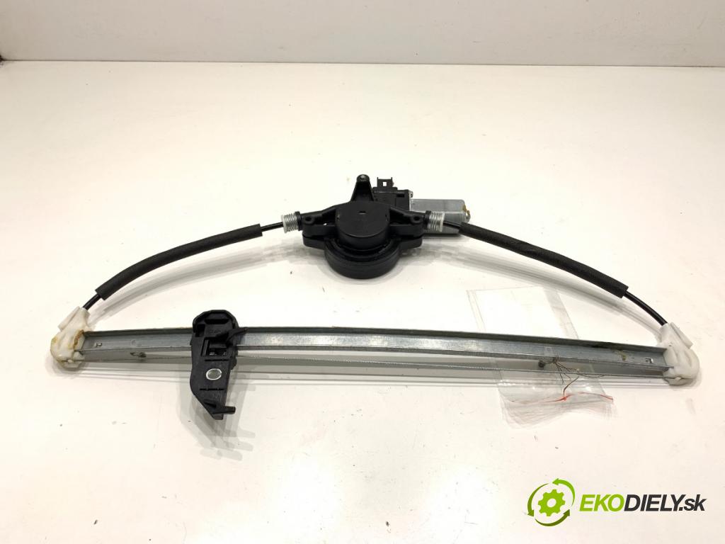 MAZDA CX-5 SUV 2016 121 kW 2.0 (KEEFW) 1998 mechanismus okna levý zadní část D6515958X
