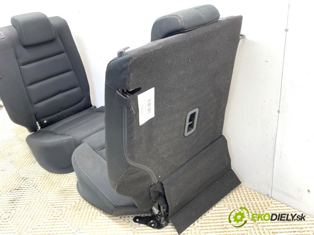MAZDA CX-5 SUV 2016 121 kW 2.0 (KEEFW) 1998 Sedadlo druhý rad