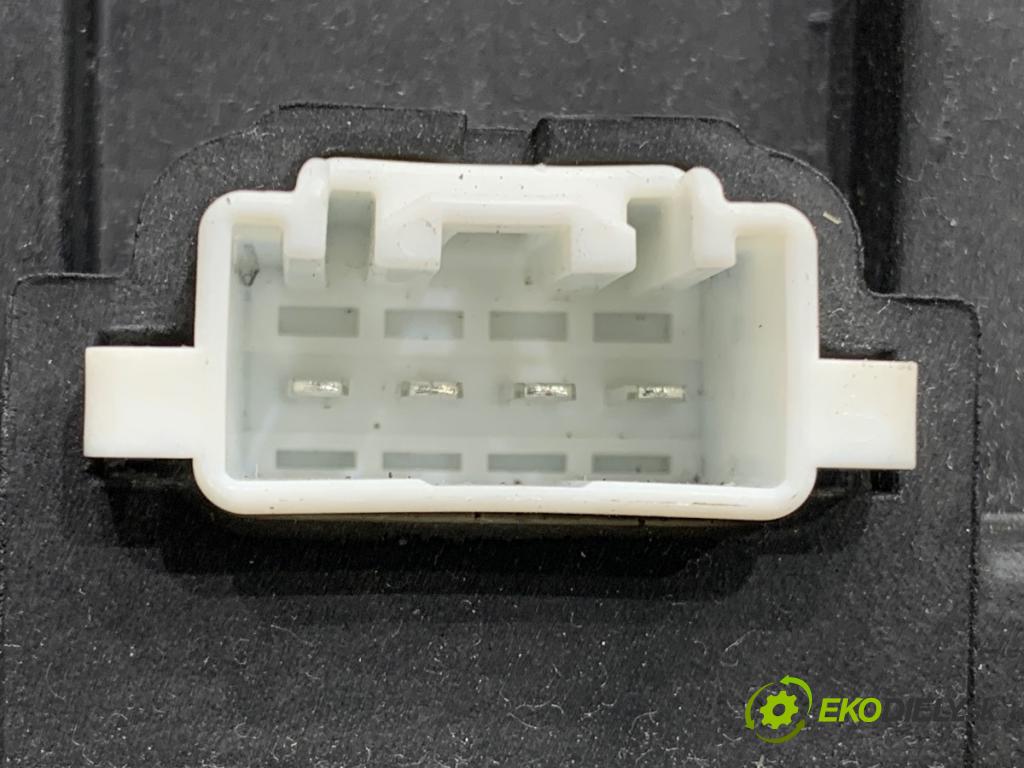 MAZDA CX-5 SUV 2016 121 kW 2.0 (KEEFW) 1998 reproduktory KF0166960