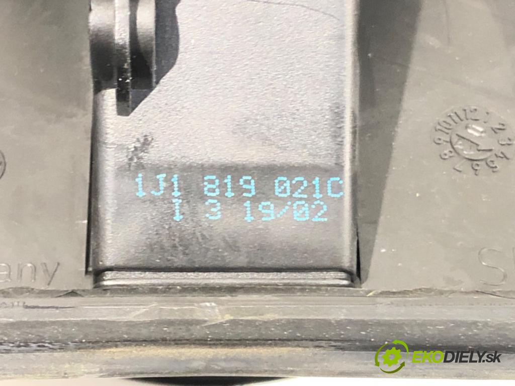 SEAT LEON I liftback 2002 77 kW 1.6 16 V 1598 ventilátor kúrenia 1J1819021C