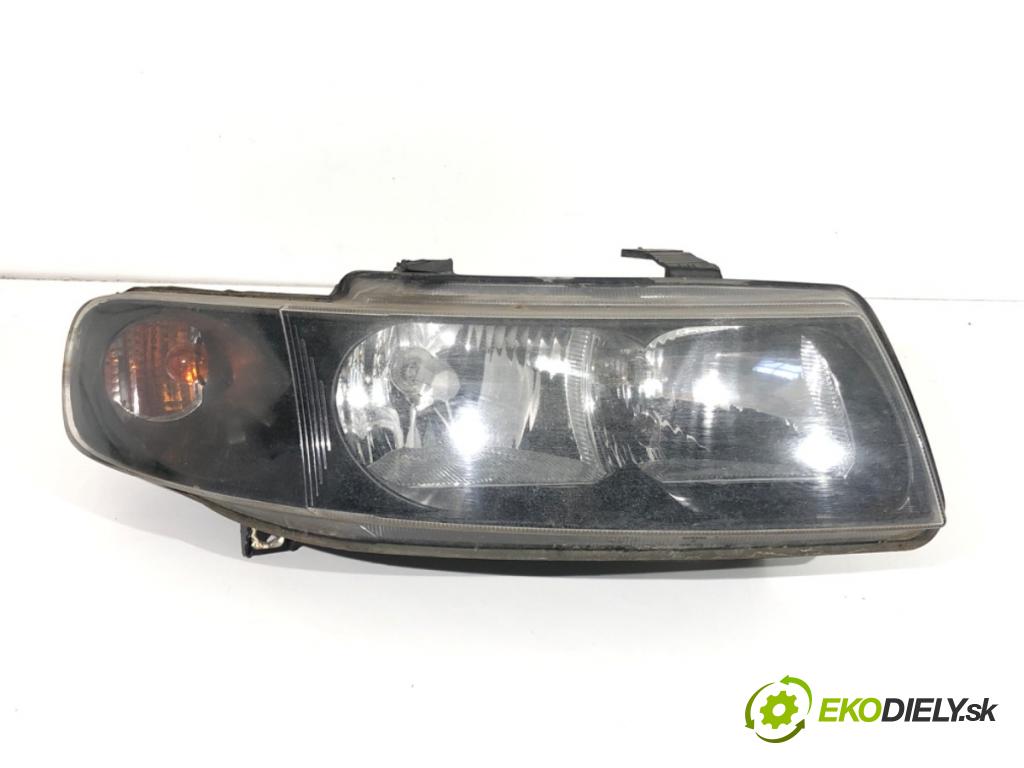 SEAT LEON I liftback 2002 77 kW 1.6 16 V 1598 světlomet pravý přední část 