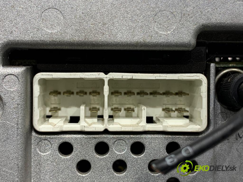 TOYOTA AVENSIS T25 Kombi 2004 85 kW 2.0 D-4D (CDT250_) 1995 RADIO 86120-05080 (Audio zariadenie)