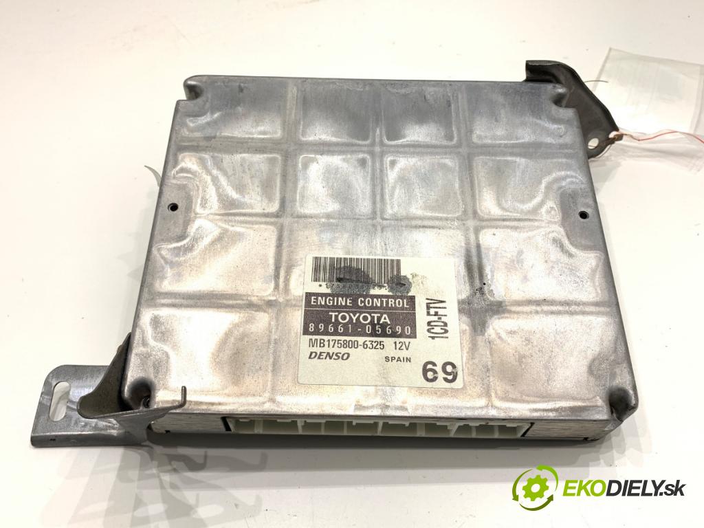 TOYOTA AVENSIS T25 Kombi 2004 85 kW 2.0 D-4D (CDT250_) 1995 riadiaca jednotka Motor 89661-05690 (Riadiaca jednotka)